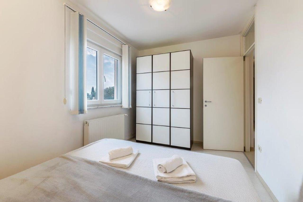 Apartment Dubravka Near The Sandy Beach Medulin Eksteriør billede